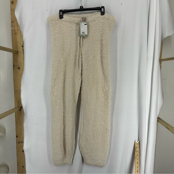 H&M Pants - NWT H&M Teddy Sherpa Jogger Sweatpants Womans Large Beige
